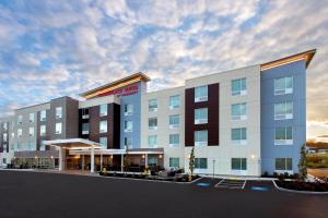 towneplace suites by marriott portland airport me