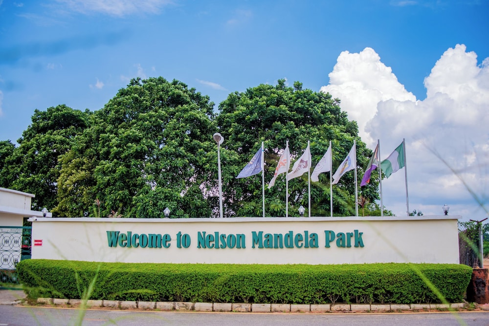 nelson mandela gardens