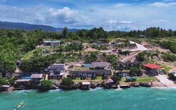 casay beach house