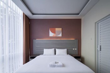 cove west inn