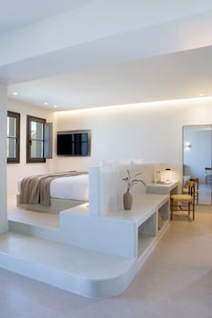 elessa hotel adults only