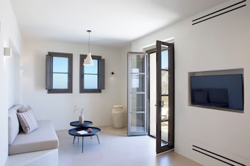elessa hotel adults only
