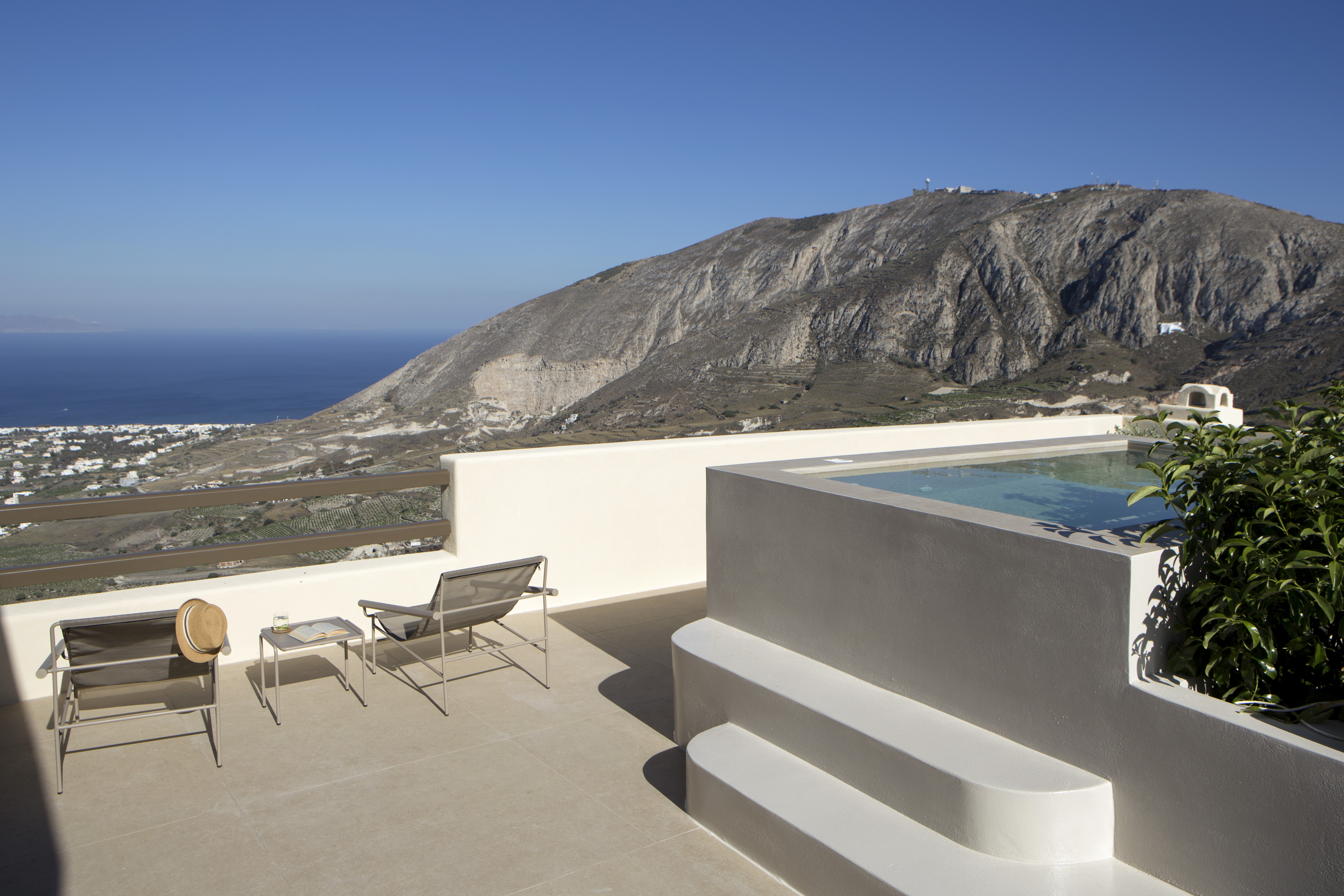 elessa hotel adults only