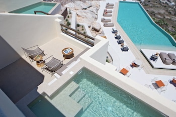 elessa hotel adults only