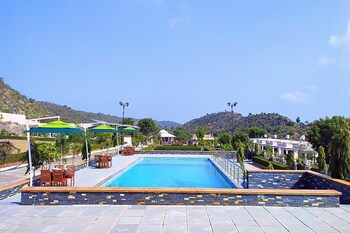 The Sky Imperial  Nakoda Green Valley,India>>Nathdwara,2 star