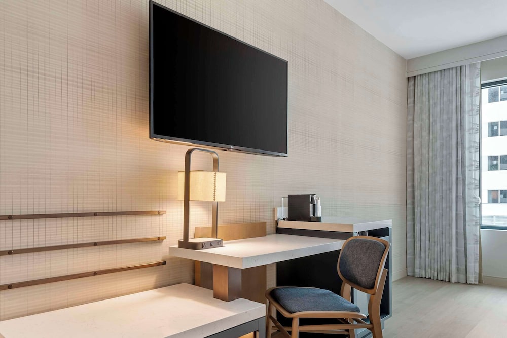 cambria hotel austin downtown
