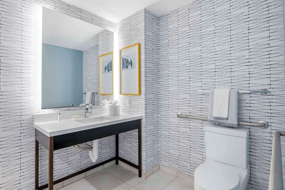 cambria hotel austin downtown