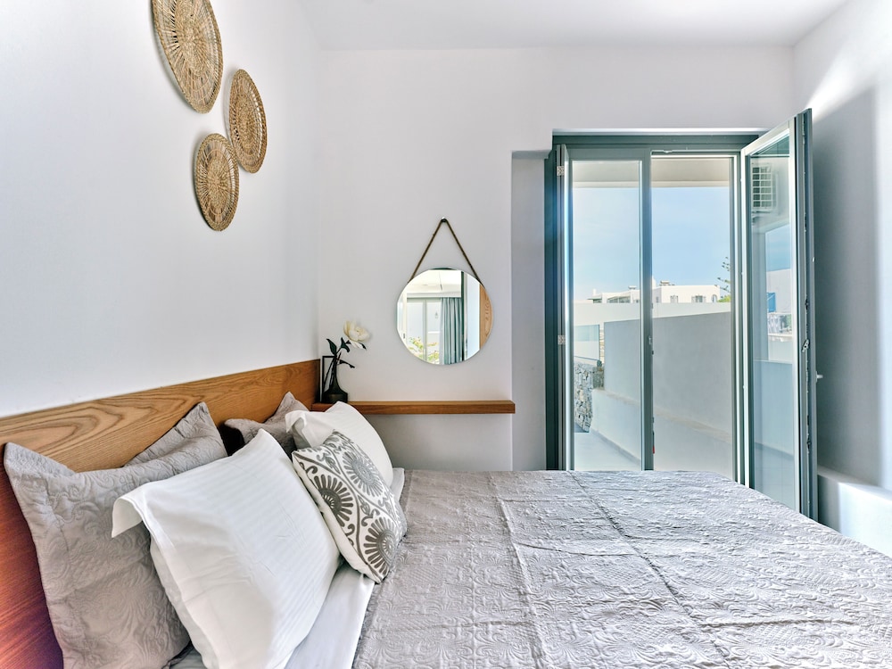 paros