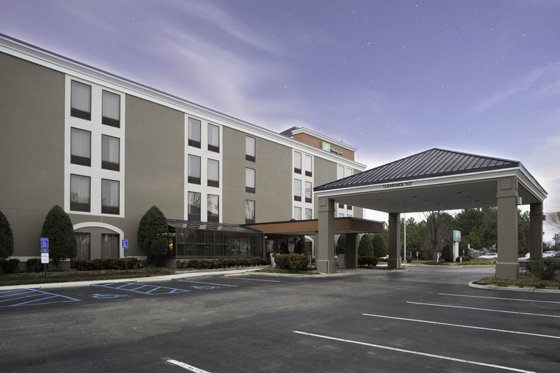 holiday inn express chester by ihg