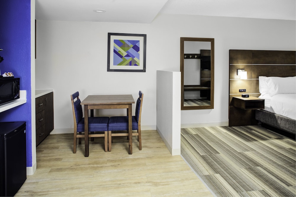 holiday inn express chester by ihg