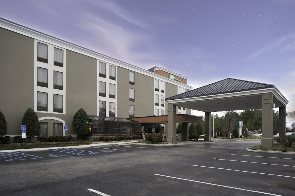 holiday inn express chester by ihg