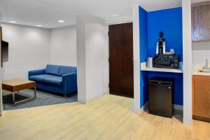holiday inn express chester by ihg