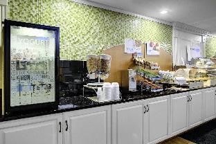 holiday inn express chester by ihg