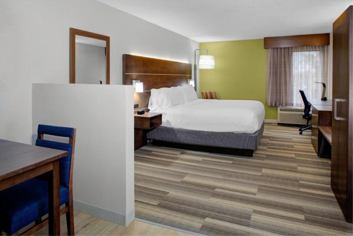 holiday inn express chester by ihg