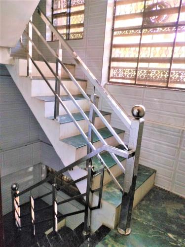 shamim residency near nizamuddin dargah