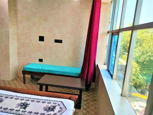 shamim residency near nizamuddin dargah