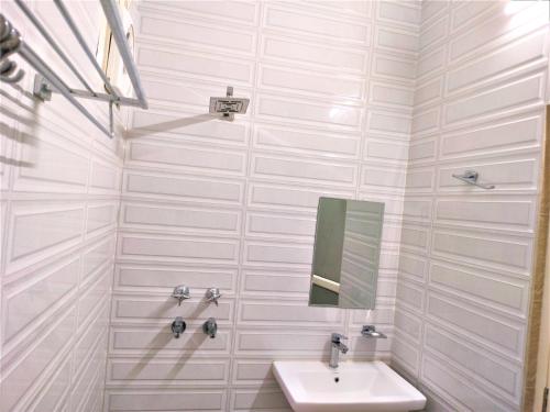 shamim residency near nizamuddin dargah