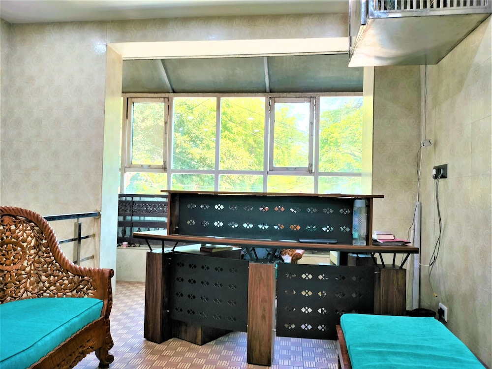 shamim residency near nizamuddin dargah