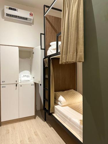 jiran hostel