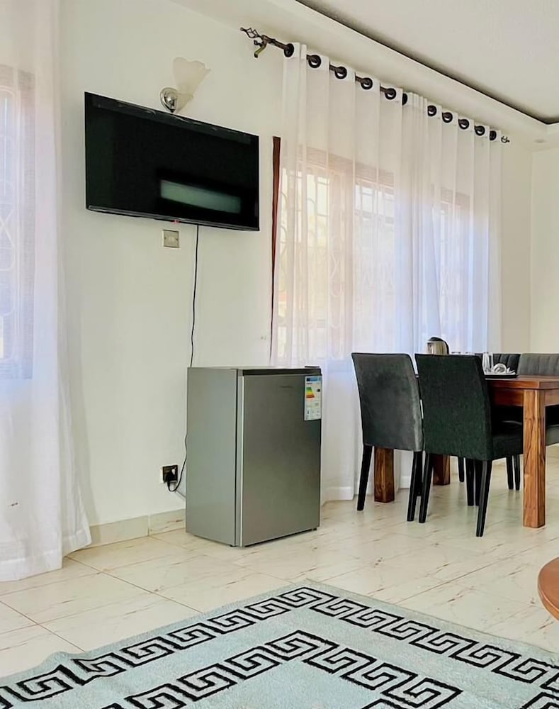 infinity hotel kampala