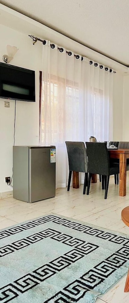 infinity hotel kampala