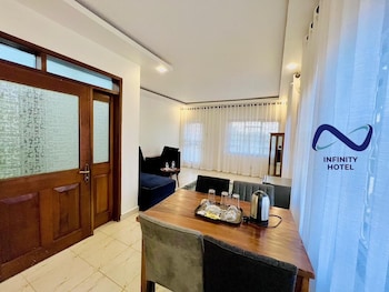 infinity hotel kampala