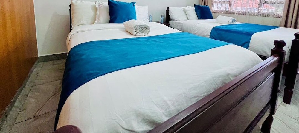 infinity hotel kampala