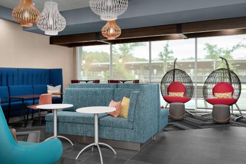 tru by hilton jacksonville airport i 95