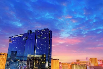hilton club elara las vegas