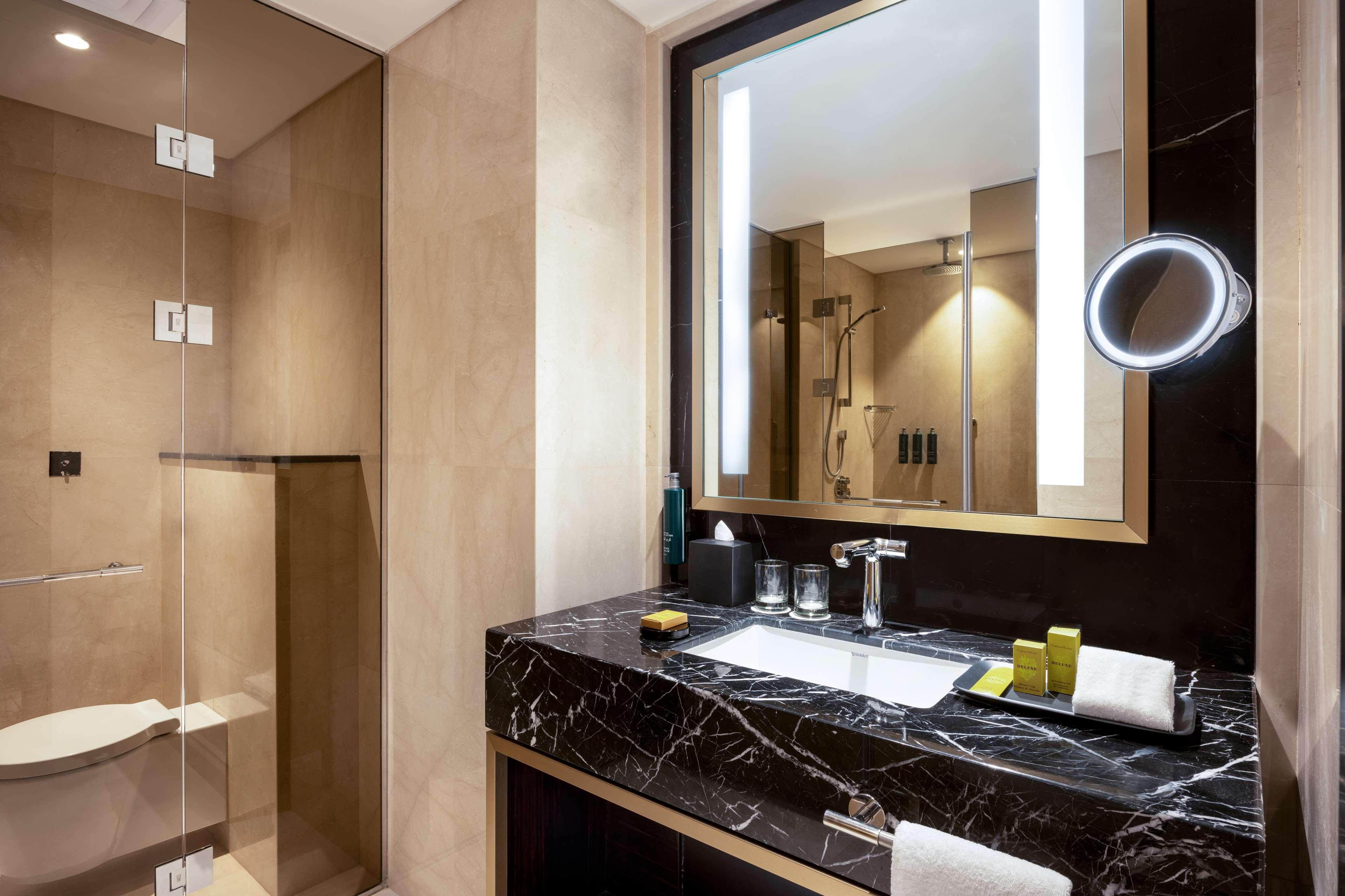 hilton riyadh olaya