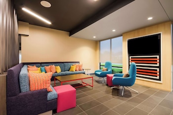 Tru By Hilton Destin,Okaloosa County>>Destin,2.5 star