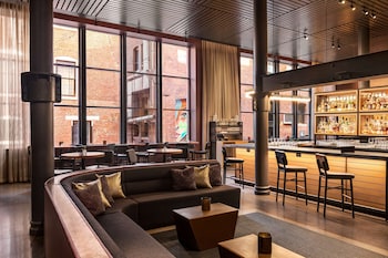 the bankers alley hotel nashville tapestry collection by hilton