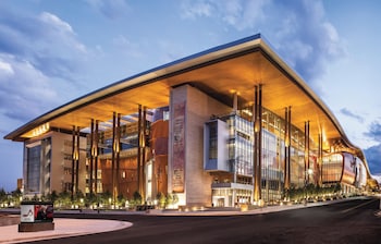 the bankers alley hotel nashville tapestry collection by hilton