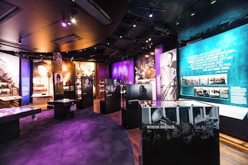 the bankers alley hotel nashville tapestry collection by hilton