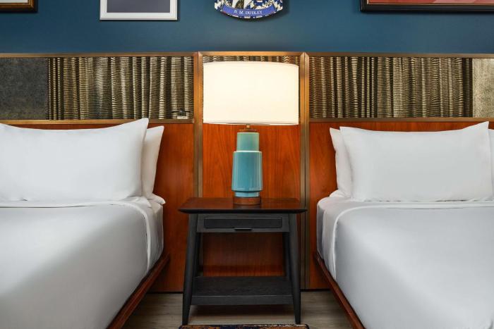 the bankers alley hotel nashville tapestry collection by hilton