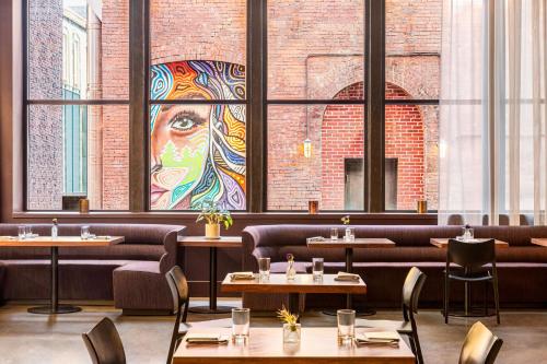 the bankers alley hotel nashville tapestry collection by hilton