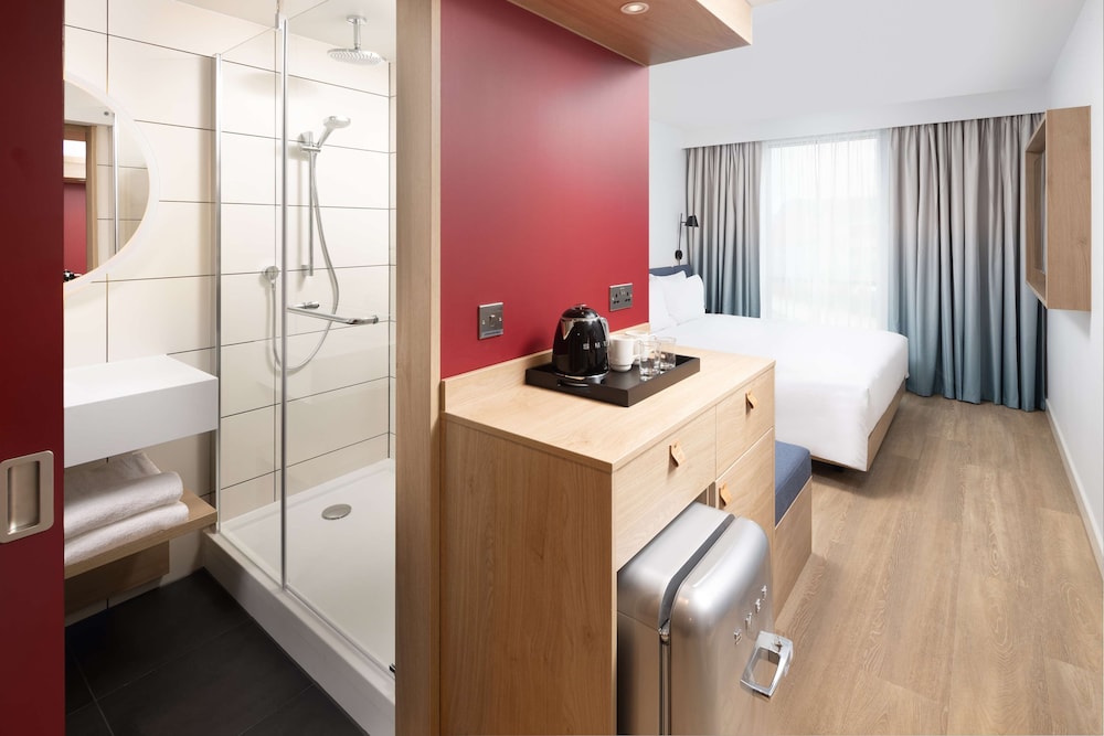 hampton by hilton rochdale