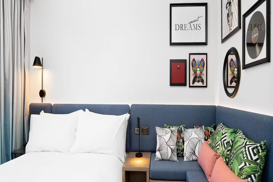 hampton by hilton rochdale