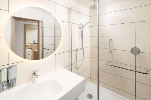 hampton by hilton rochdale
