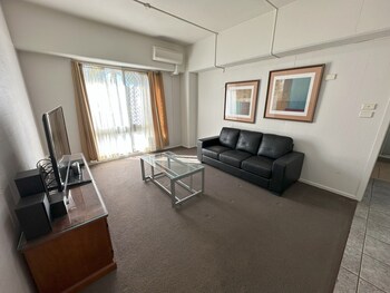 central ground floor apartment