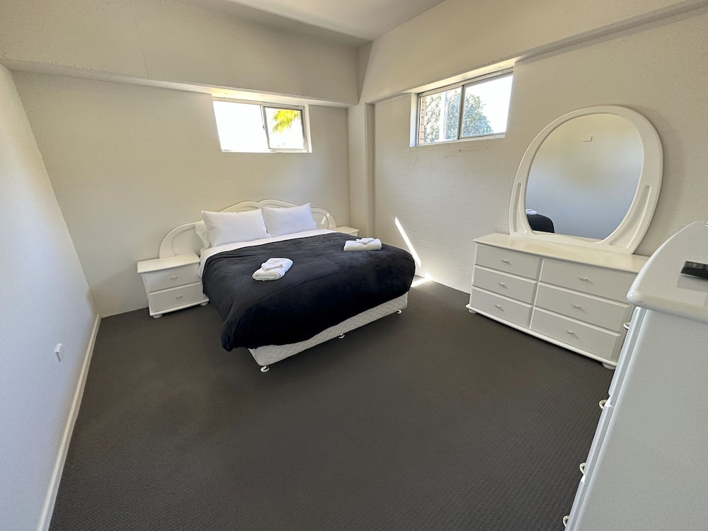 central ground floor apartment