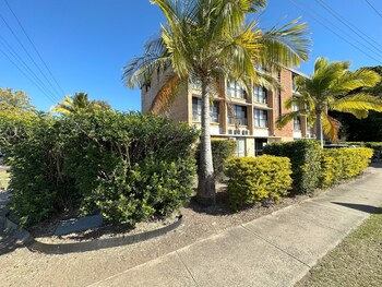 central ground floor apartment