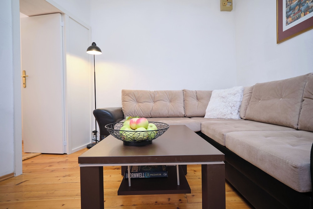 apartment galeriana palace