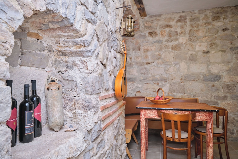 apartment galeriana palace