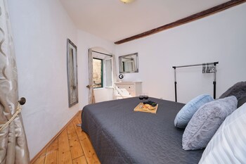 apartment galeriana palace