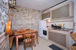 apartment galeriana palace