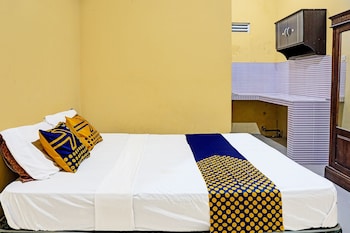 spot on 91756 alif house syariah