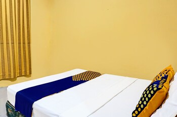 spot on 91756 alif house syariah