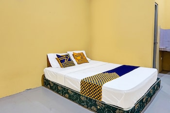 spot on 91756 alif house syariah