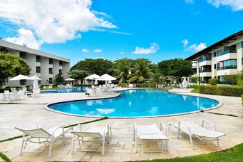 carneiros beach flats beira mar